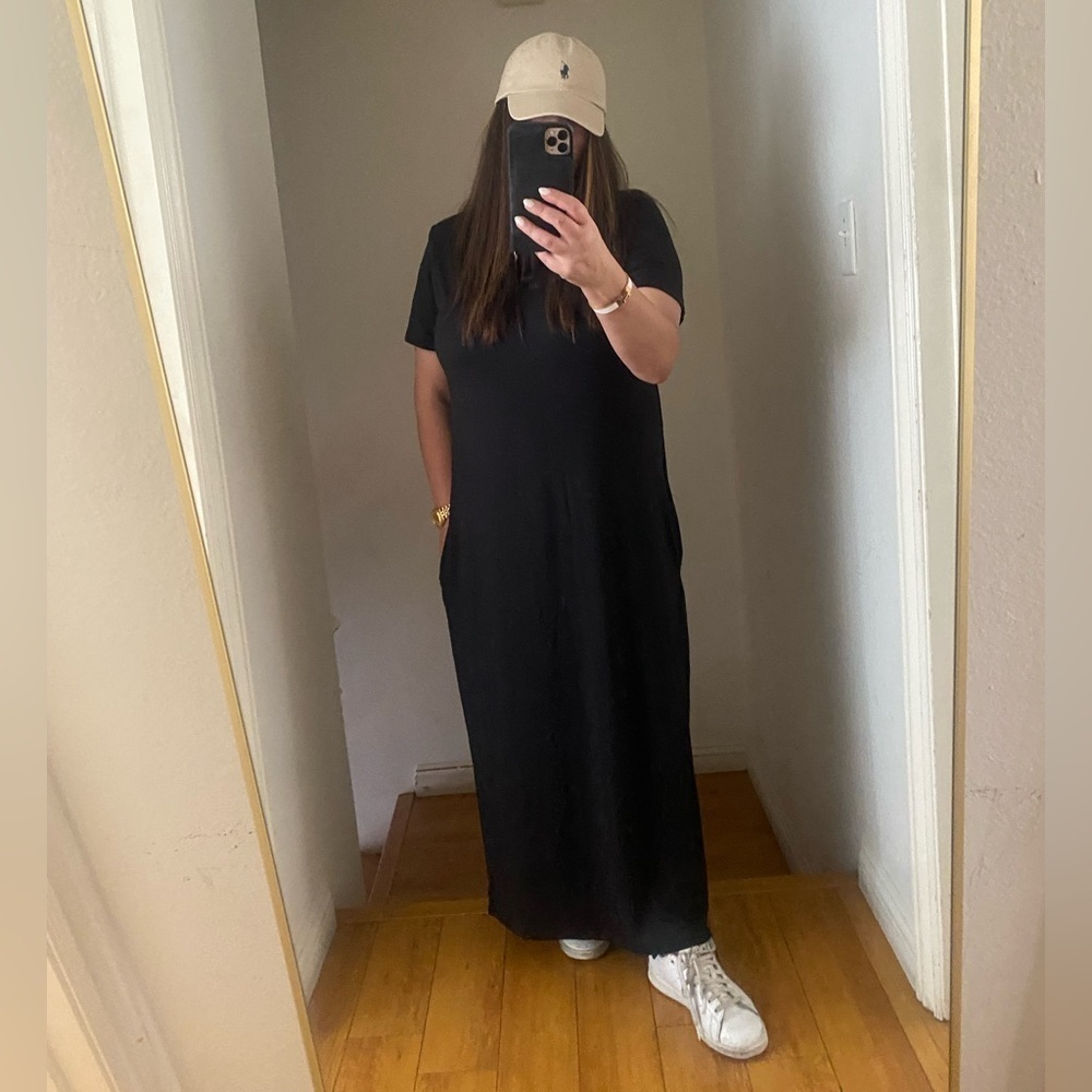 Tee Shirt Dress- Black - Picture 3 of 5